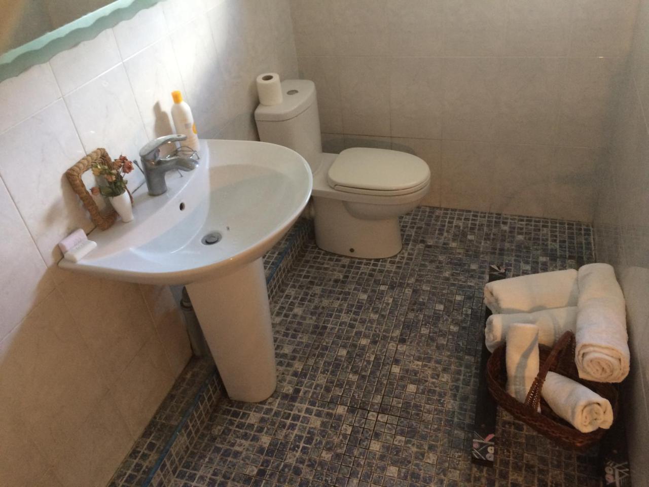 Guest House One Two Three Тбілісі Номер фото